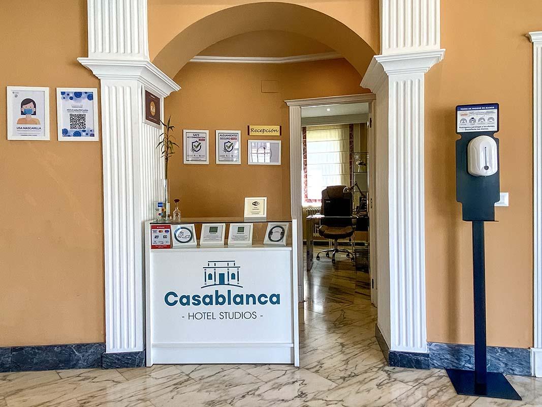 Casablanca Hotel Studios Санта Марта де Тормес Экстерьер фото