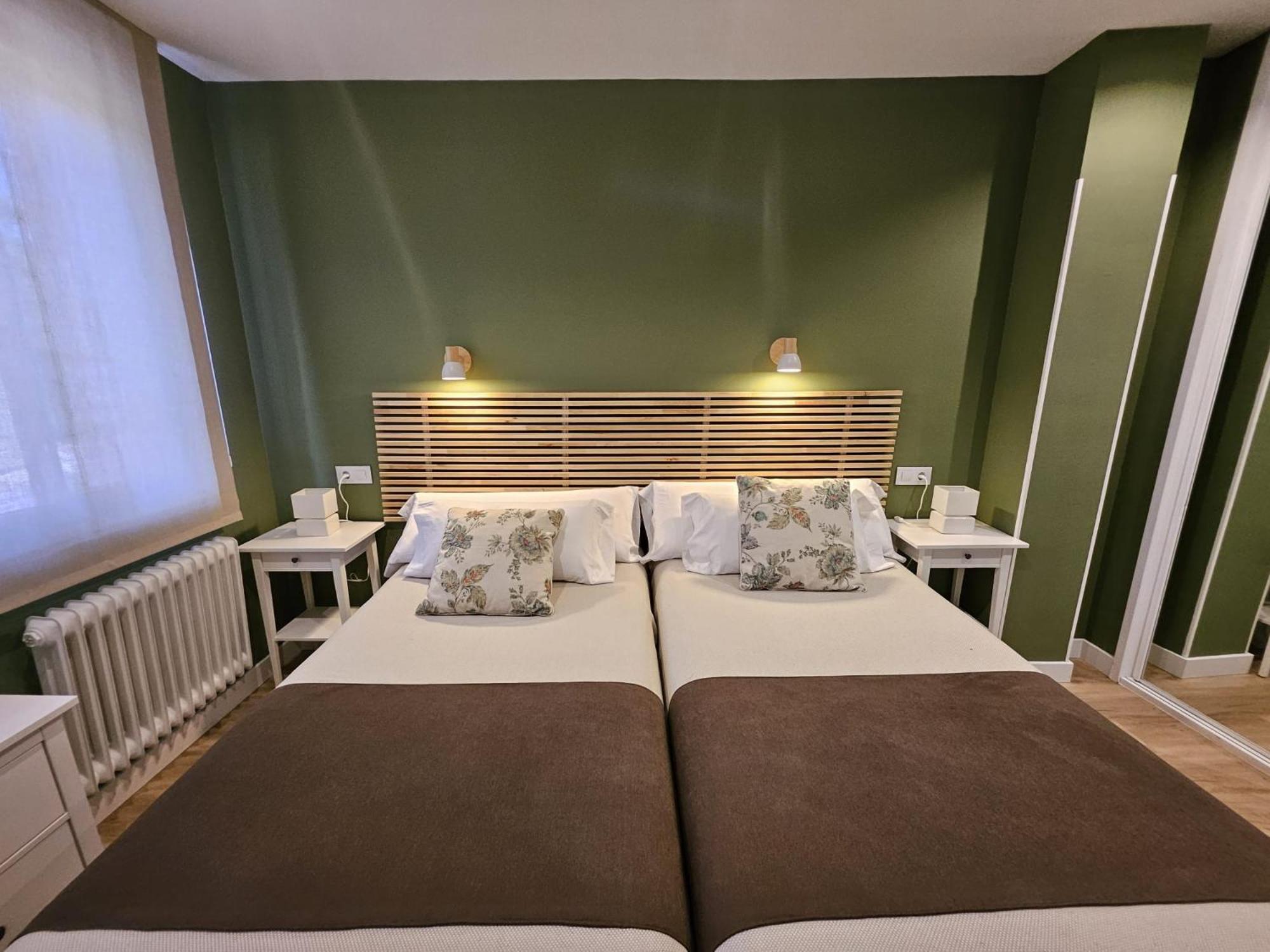 Casablanca Hotel Studios Санта Марта де Тормес Экстерьер фото